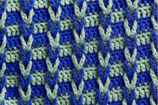 Geometric aesthetics and symmetrical composition in Blanket design