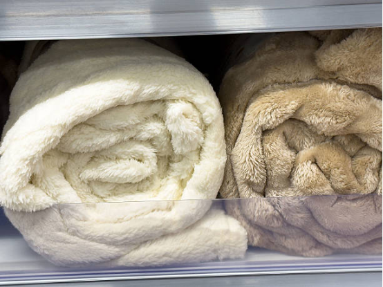 Understanding the impact of Blanket material differences on storage