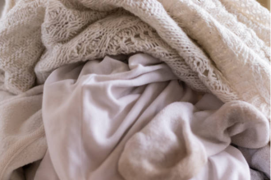 Feather Down vs Wool Blanket: Understanding the Key Differences in Comfort and Warmth